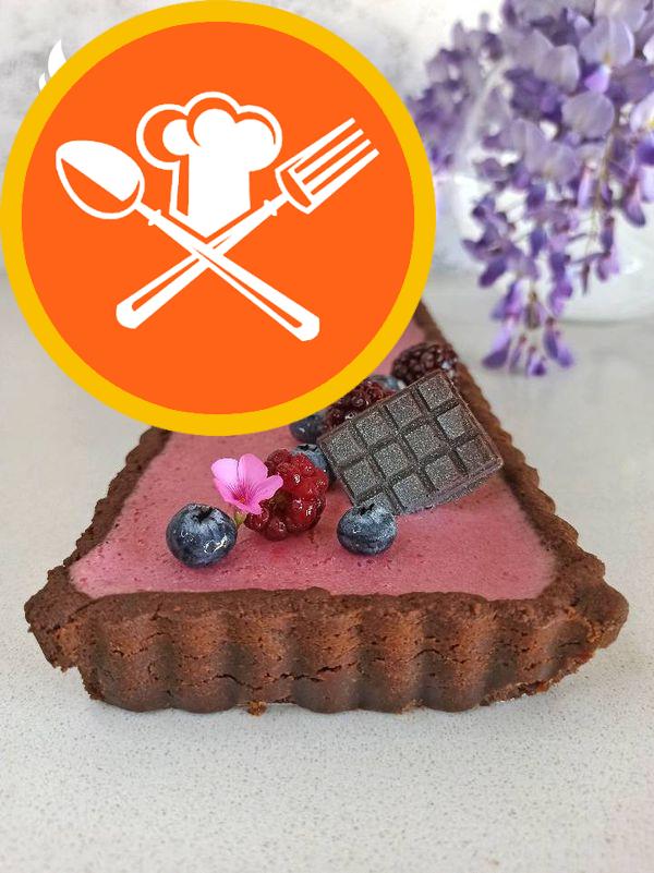 Τάρτα Cheesecake με σάλτσα Blackberry